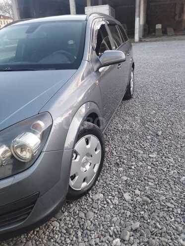 Opel Astra 2006, 252,230 km - 1.3 l - Göyçay