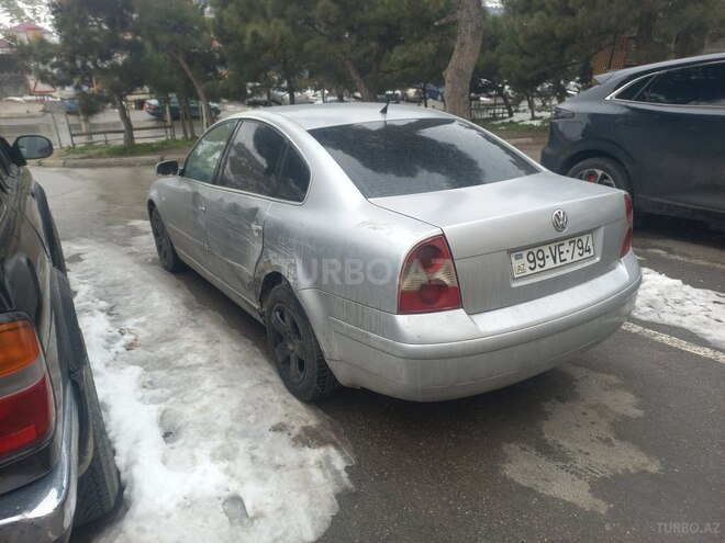 Volkswagen Passat 2001, 300,000 km - 1.8 l - Bakı