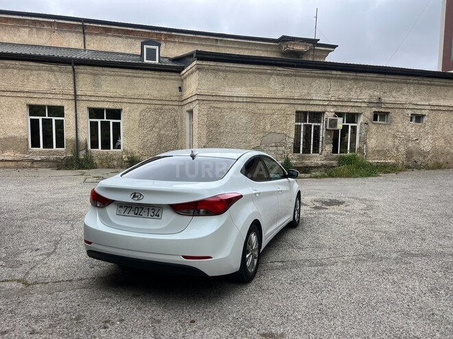 Hyundai Elantra 2015, 145,123 km - 1.8 l - Bakı