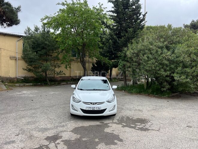 Hyundai Elantra 2015, 145,123 km - 1.8 l - Bakı
