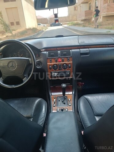 Mercedes E 240 1998, 523,000 km - 2.4 l - Bakı