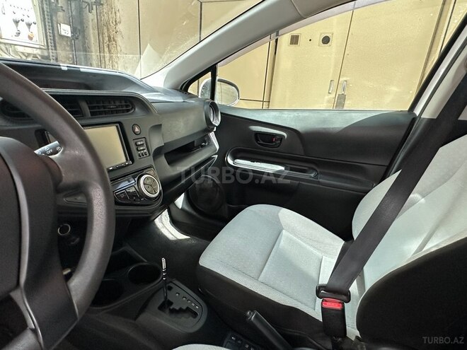Toyota Aqua 2019, 112,000 km - 1.5 l - Bakı