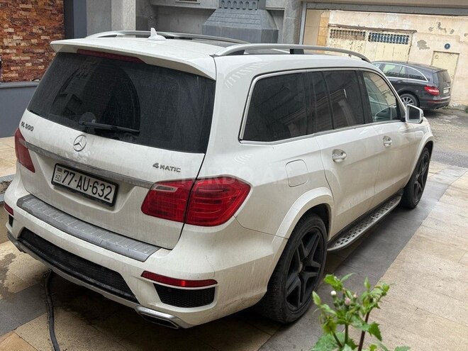 Mercedes GL 500 4MATIC 2015, 197,900 km - 4.7 l - Bakı