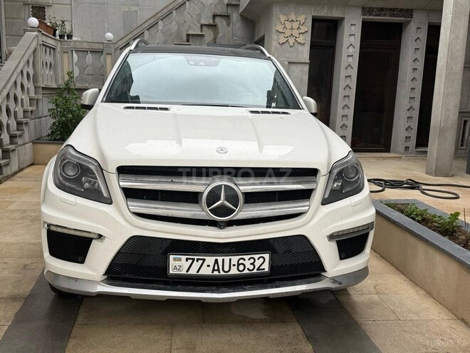 Mercedes GL 500 4MATIC 2015, 197,900 km - 4.7 l - Bakı