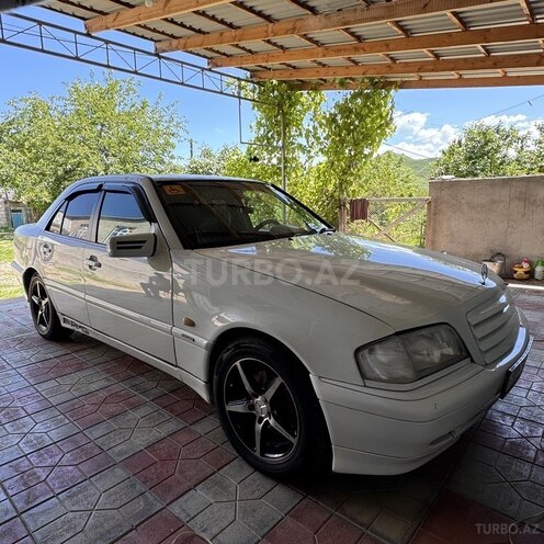 Mercedes C 200 1998, 300,000 km - 2.0 l - Tovuz