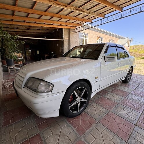 Mercedes C 200 1998, 300,000 km - 2.0 l - Tovuz