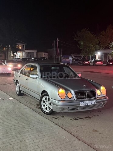 Mercedes E 220 d 1998, 422,000 km - 2.2 l - Qazax