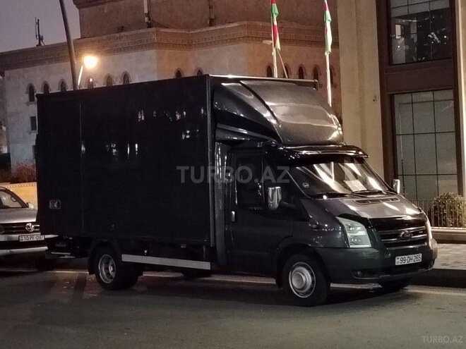 Ford Transit-2