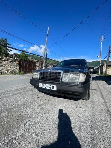 Mercedes E 200 d 1990, 415,000 km - 2.0 л - Şəki