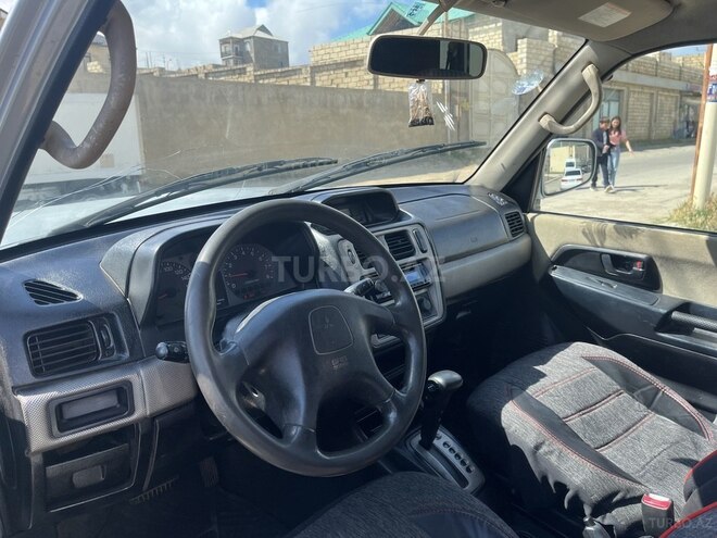 Mitsubishi Pajero io 2003, 290,000 km - 2.0 л - Bakı