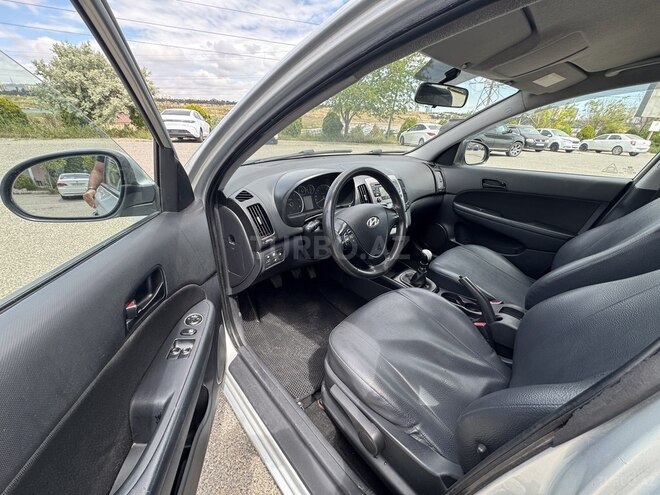 Hyundai i30 2010, 240,000 km - 1.6 л - Bakı