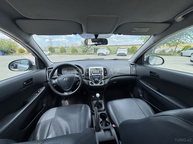 Hyundai i30 2010, 240,000 km - 1.6 л - Bakı