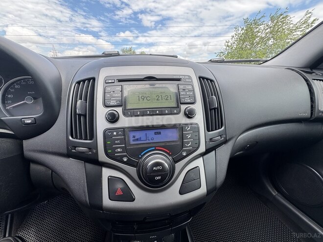 Hyundai i30 2010, 240,000 km - 1.6 л - Bakı