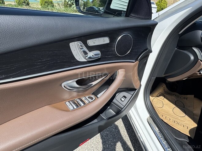 Mercedes E 220 d 2019, 181,000 km - 2.0 l - Bakı