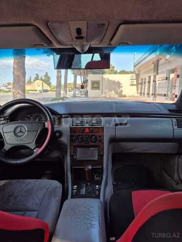 Mercedes E 230 1996, 234,123 km - 2.3 l - Bakı