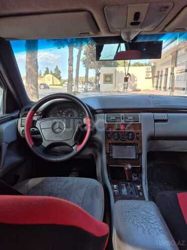 Mercedes E 230 1996, 234,123 km - 2.3 l - Bakı