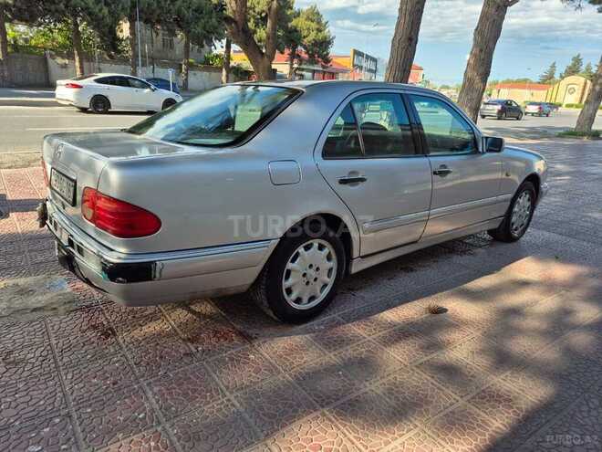 Mercedes E 230 1996, 234,123 km - 2.3 l - Bakı