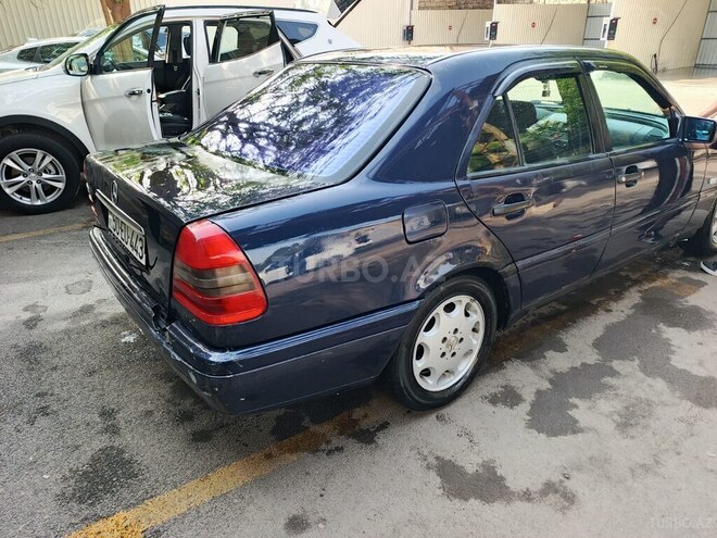 Mercedes C 180 1995, 257,298 km - 1.8 l - Bakı