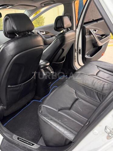 Hyundai Grandeur 2011, 230,000 km - 3.0 л - Bakı