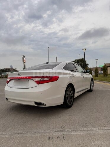 Hyundai Grandeur 2011, 230,000 km - 3.0 л - Bakı