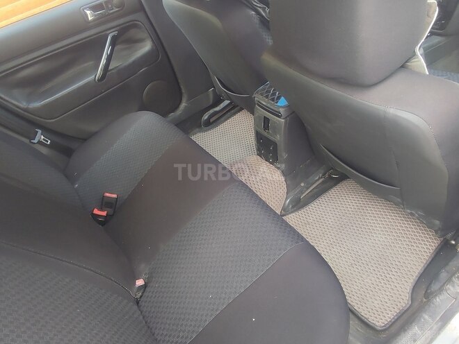 Volkswagen Passat 2004, 250,000 km - 1.8 л - Bakı