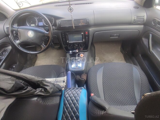 Volkswagen Passat 2004, 250,000 km - 1.8 л - Bakı