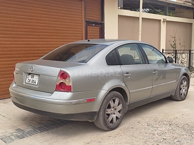 Volkswagen Passat 2004, 250,000 km - 1.8 л - Bakı