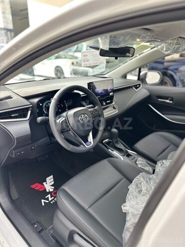 Toyota Corolla-13