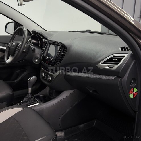 LADA (VAZ) Vesta Cross-4