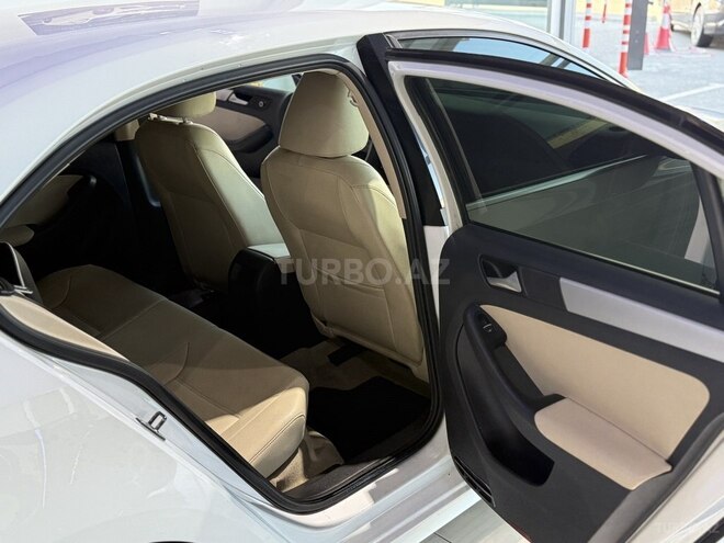 Volkswagen Jetta 2014, 140,000 km - 1.8 l - Bakı