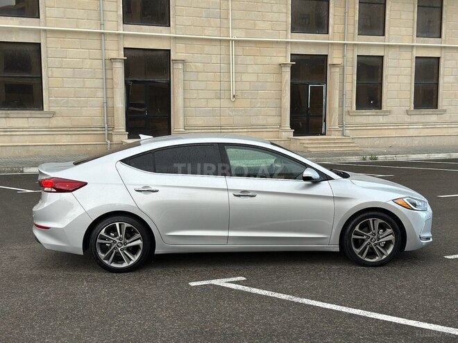 Hyundai Elantra 2017, 205,996 km - 2.0 l - Sumqayıt