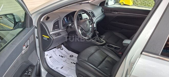 Hyundai Elantra 2017, 205,996 km - 2.0 l - Sumqayıt