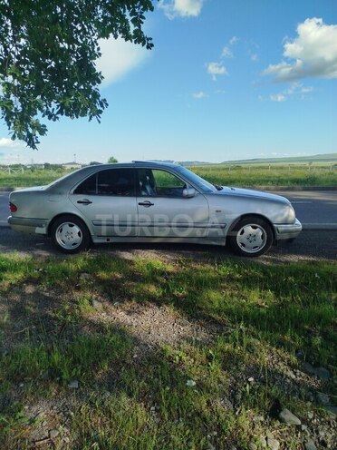 Mercedes E 320 1998, 350,000 km - 3.2 l - Ağdaş
