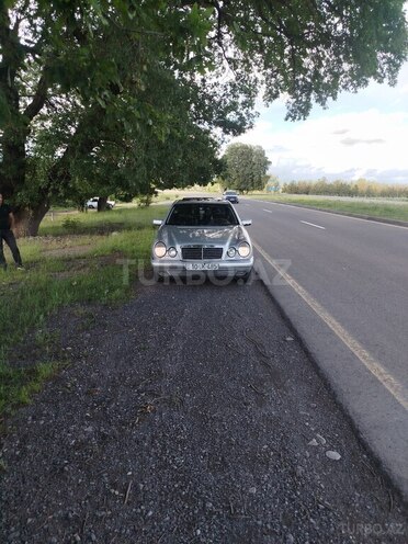 Mercedes E 320 1998, 350,000 km - 3.2 l - Ağdaş