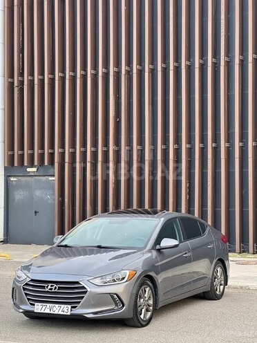 Hyundai Elantra-8
