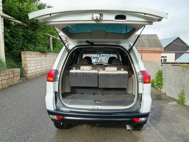 Mitsubishi Pajero Sport 2008, 309,000 km - 3.0 l - Qusar