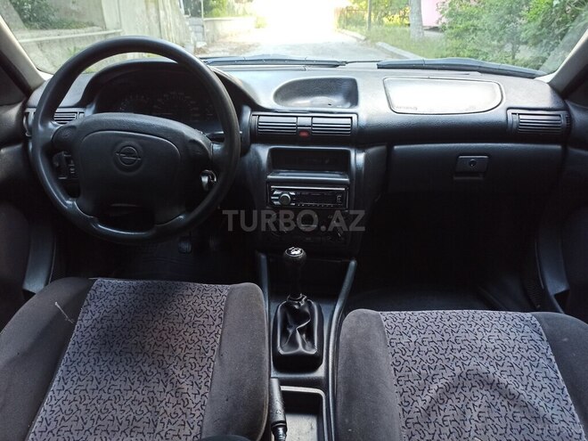 Opel Astra 1996, 295,600 km - 1.6 l - Bakı