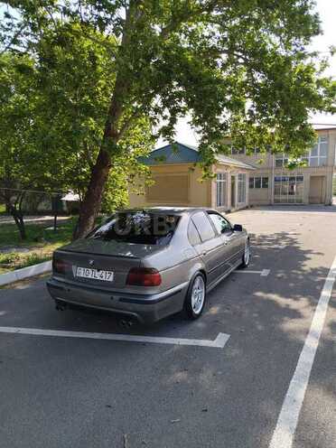 BMW 528 1998, 400,000 km - 2.8 л - Göyçay