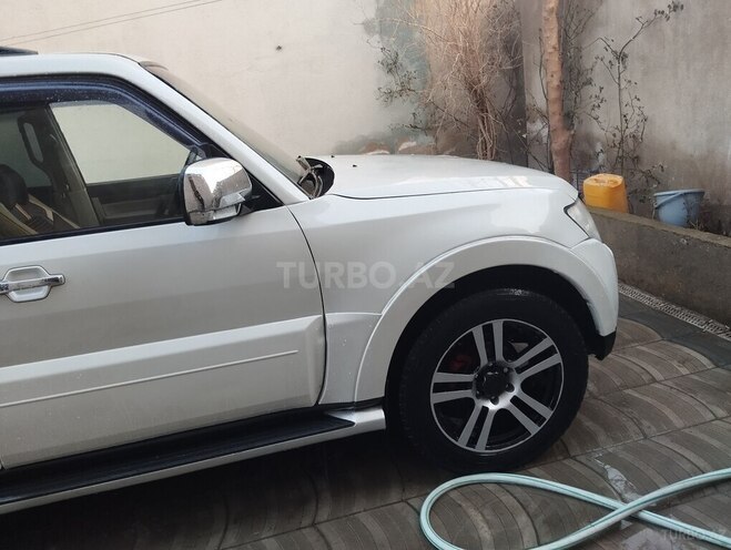 Mitsubishi Pajero 2007, 222,589 km - 3.0 л - Bakı
