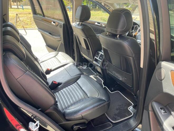 Mercedes GLS 400 4MATIC 2016, 143,025 km - 3.0 l - Bakı