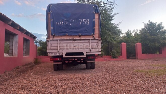 GAZ 32212 2001, 600,000 km - 2.4 л - Qazax