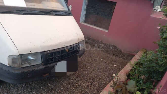 GAZ 32212 2001, 600,000 km - 2.4 л - Qazax