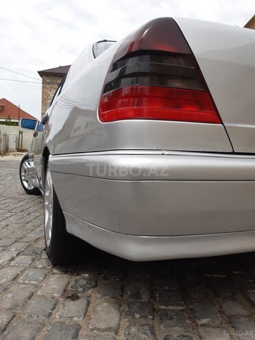 Mercedes C 180 1999, 395,000 km - 1.8 l - Bakı