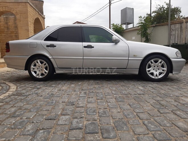 Mercedes C 180 1999, 395,000 km - 1.8 l - Bakı