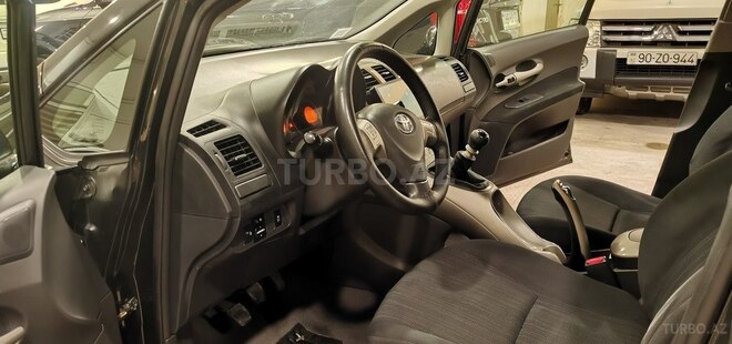 Toyota Auris 2008, 186,000 km - 2.0 l - Sumqayıt