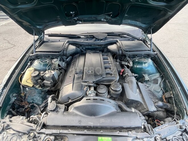 BMW 528 1998, 430,000 km - 2.8 l - Bakı