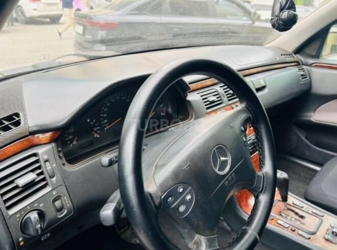 Mercedes E 220 d 2000, 311,000 km - 2.2 l - Bakı