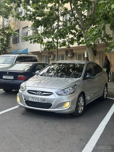 Hyundai Accent 2012, 250,000 km - 1.6 l - Bakı
