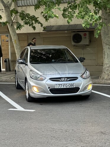Hyundai Accent 2012, 250,000 km - 1.6 l - Bakı