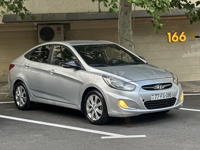 Hyundai Accent 2012, 250,000 km - 1.6 l - Bakı